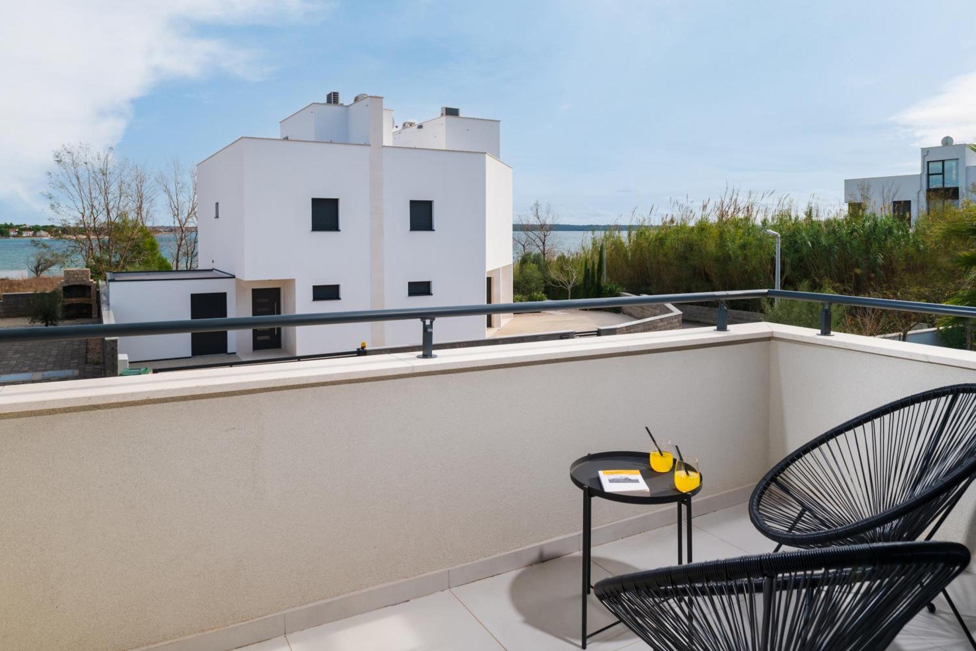 Villa Roca With Heated Pool And Sauna Privlaka  Εξωτερικό φωτογραφία