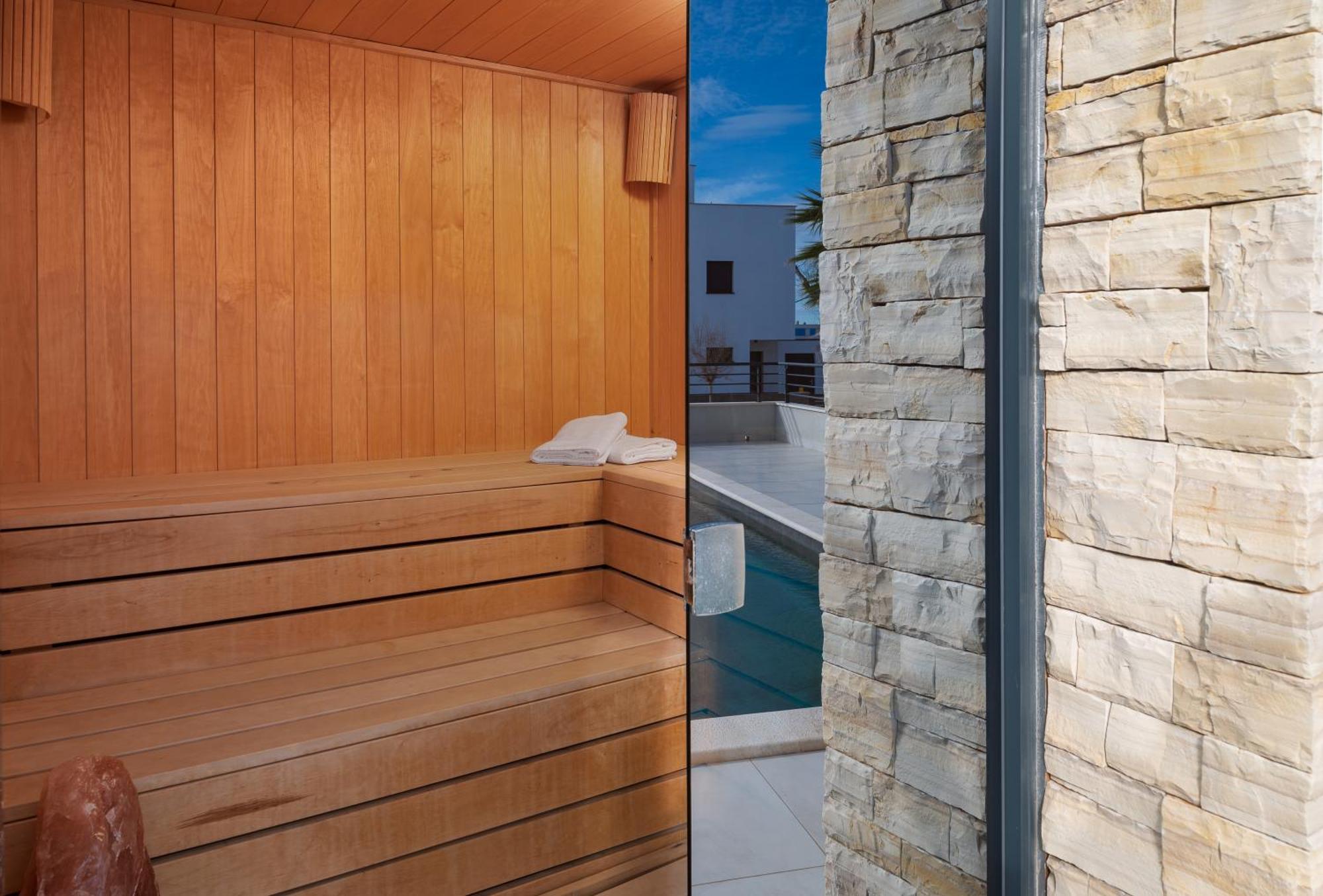 Villa Roca With Heated Pool And Sauna Privlaka  Εξωτερικό φωτογραφία