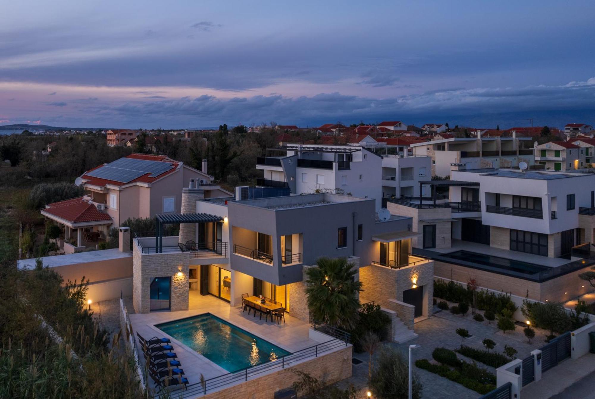 Villa Roca With Heated Pool And Sauna Privlaka  Εξωτερικό φωτογραφία